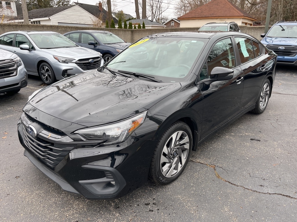 2024 Subaru Legacy Limited's photo