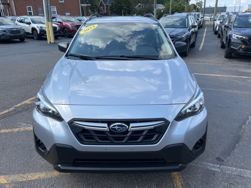 2023 Subaru Crosstrek Base photo 2