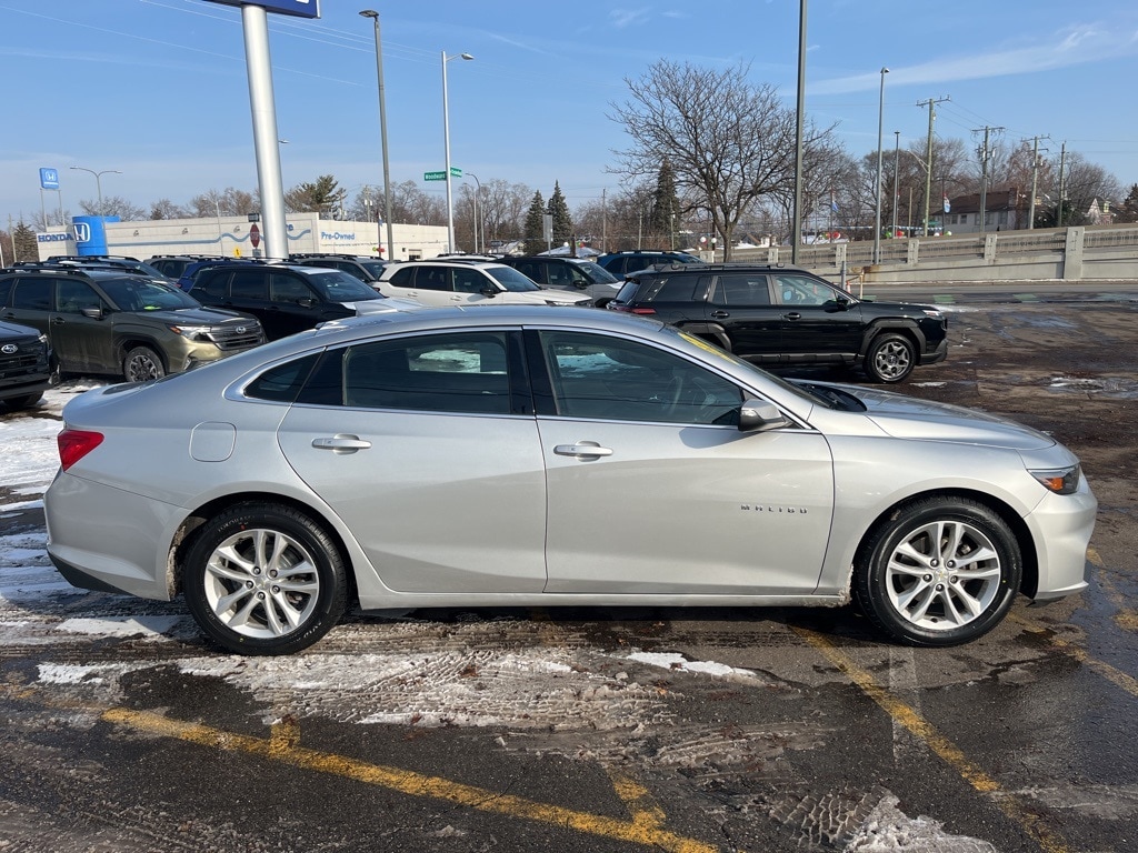 Used 2017 Chevrolet Malibu LT Sedan