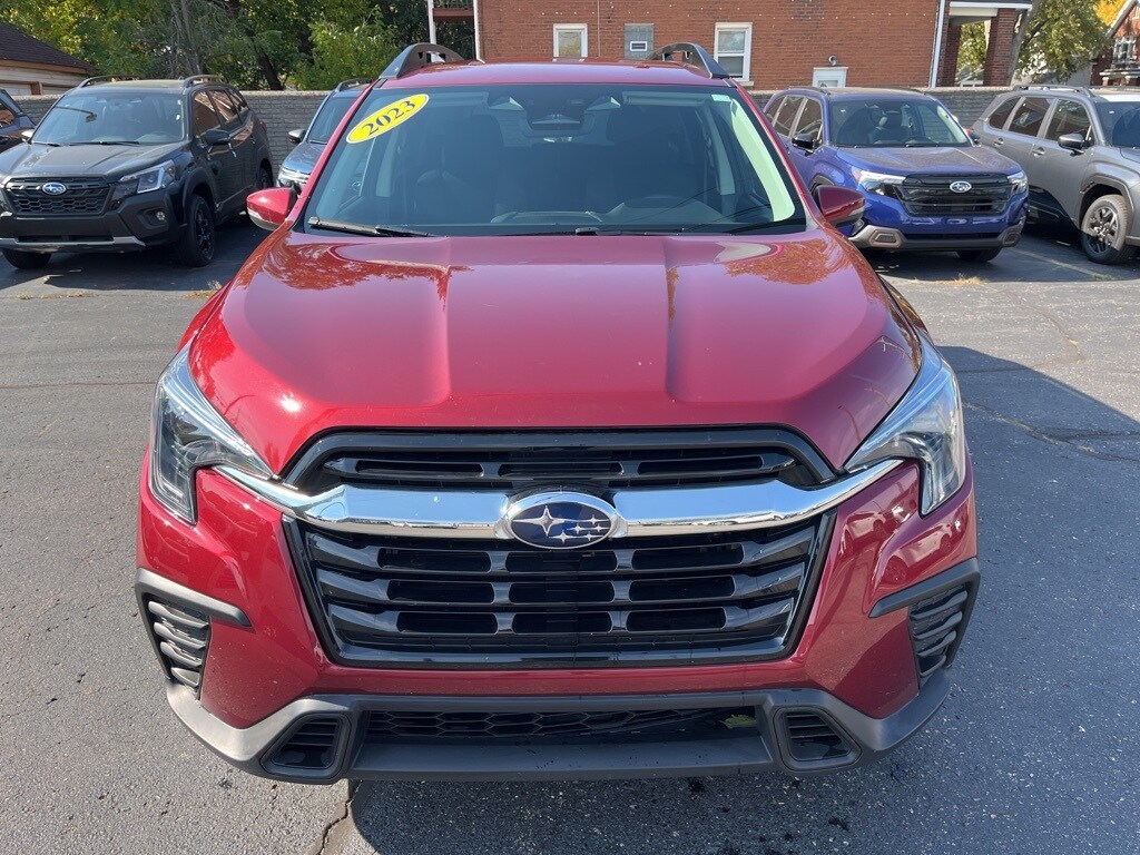 2023 Subaru Ascent Premium photo 2