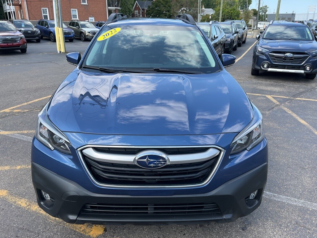 2022 Subaru Outback Premium photo 2