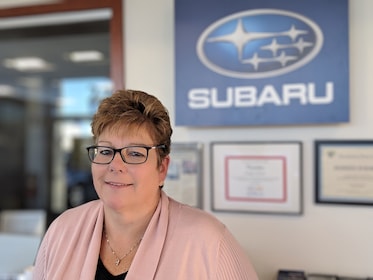 Staff member Linda Blaylock from e5e11ba18ce9