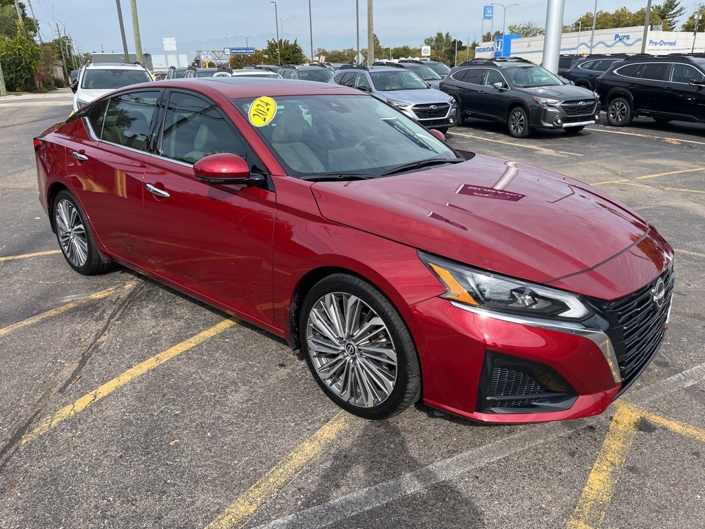 Used 2024 Nissan Altima 2.5 SL Sedan