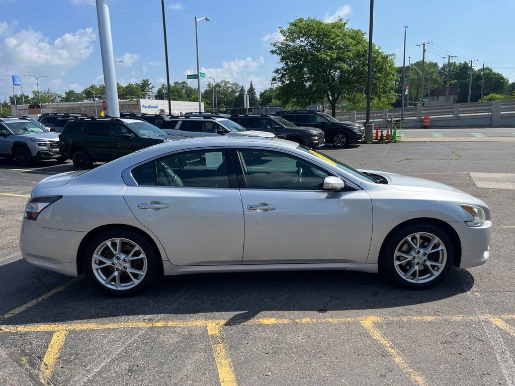 Used 2014 Nissan Maxima 3.5 SV Sedan