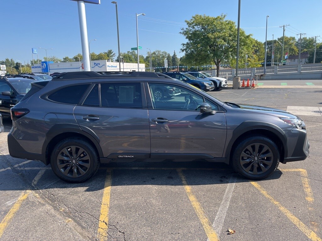 2023 Subaru Outback Onyx Edition photo 2