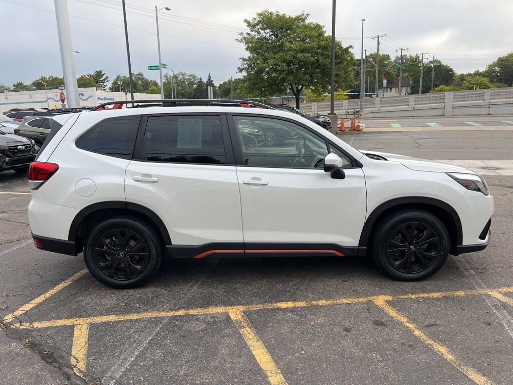 2023 Subaru Forester Sport photo 3