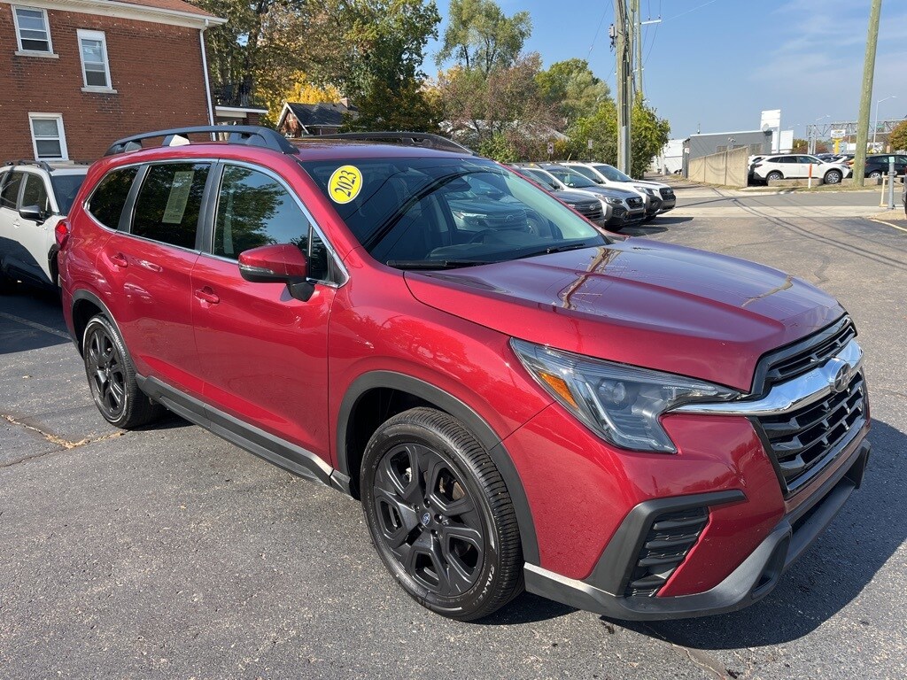 2023 Subaru Ascent Premium photo 3