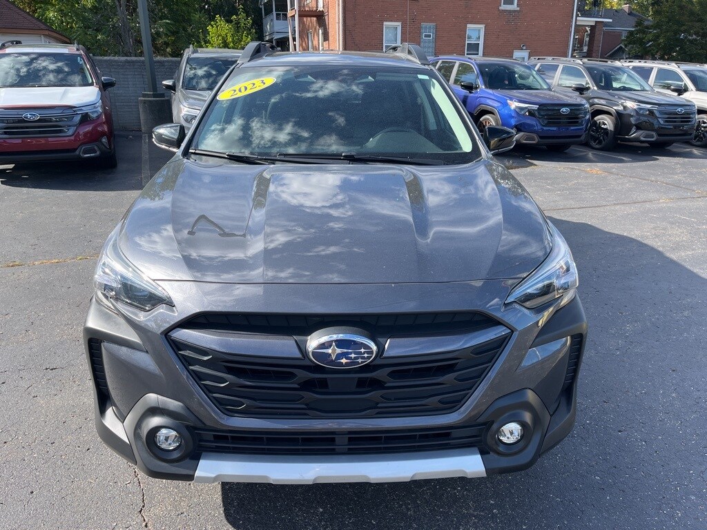 2023 Subaru Outback Limited photo 2
