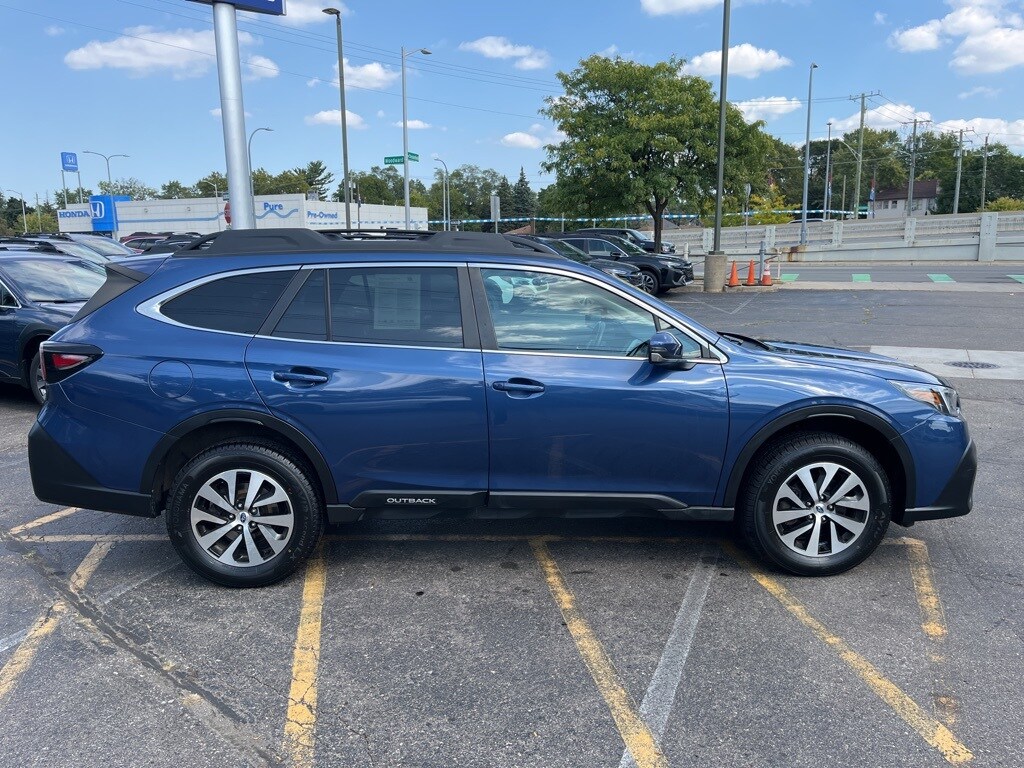 2022 Subaru Outback Premium photo 4