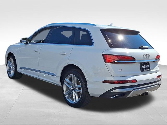 2025 Audi Q7 55 Premium Plus photo 4