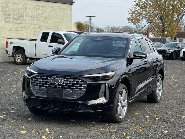 2025 Audi Q5 2.0T Premium Plus photo 3