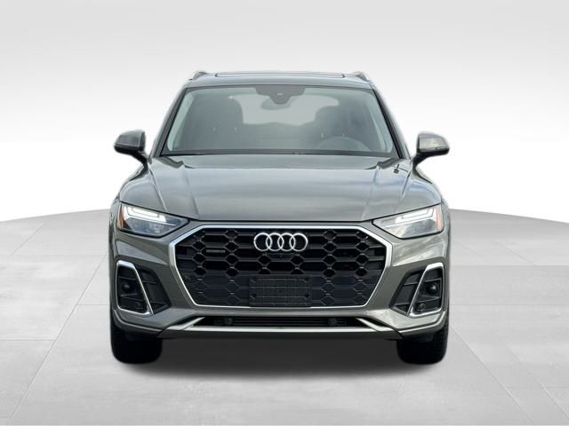 2023 Audi Q5 45 S line Premium photo 2