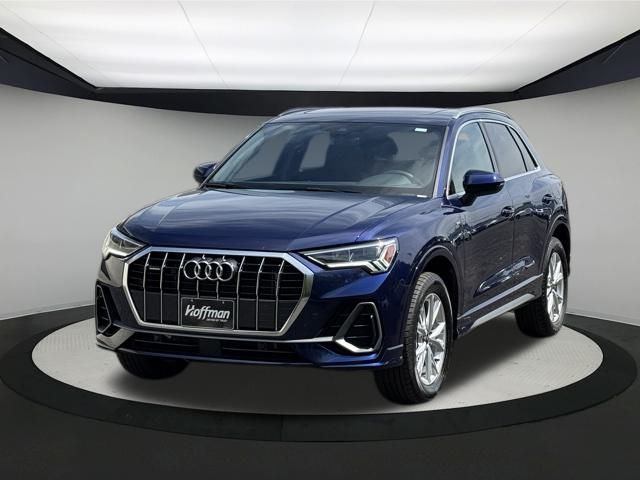 2025 Audi Q3 S line Premium photo 3