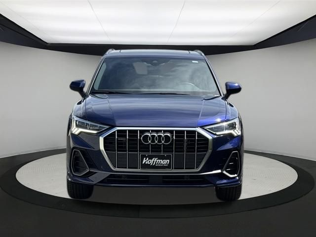 2025 Audi Q3 S line Premium photo 2
