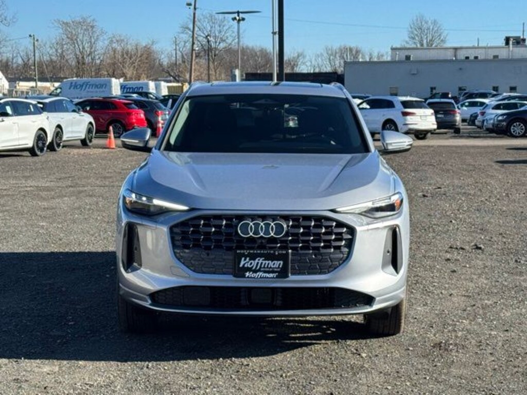 New 2025 Audi Q5 2.0T Premium SUV