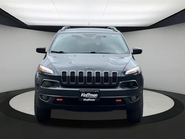 2017 Jeep Cherokee Trailhawk photo 2