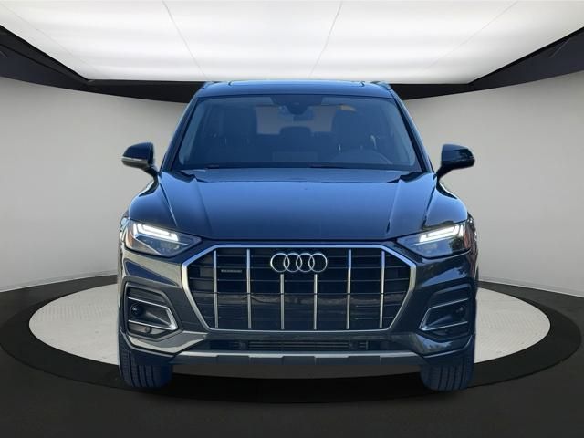 2021 Audi Q5 45 Premium photo 2