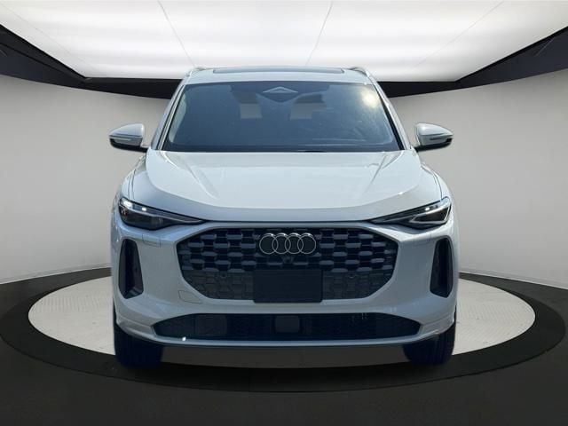 2025 Audi Q5 2.0T Premium Plus photo 2