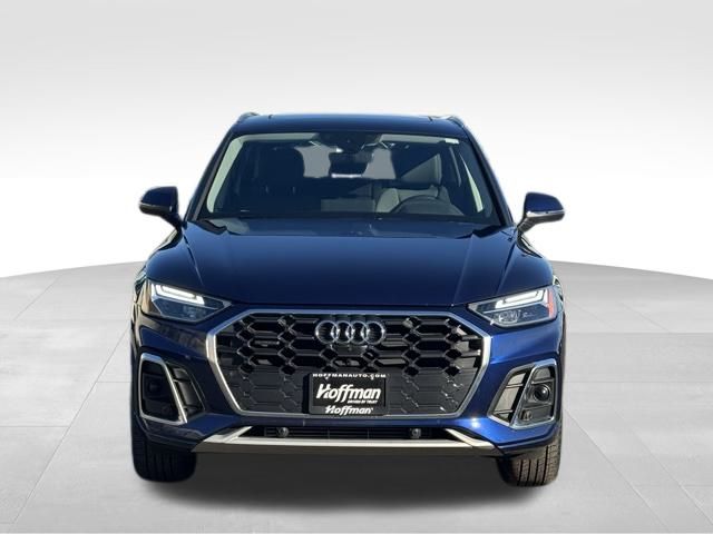 2025 Audi Q5 45 S line Premium Plus photo 2