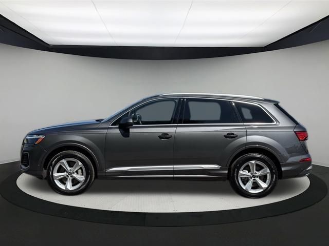 2025 Audi Q7 45 Premium photo 4