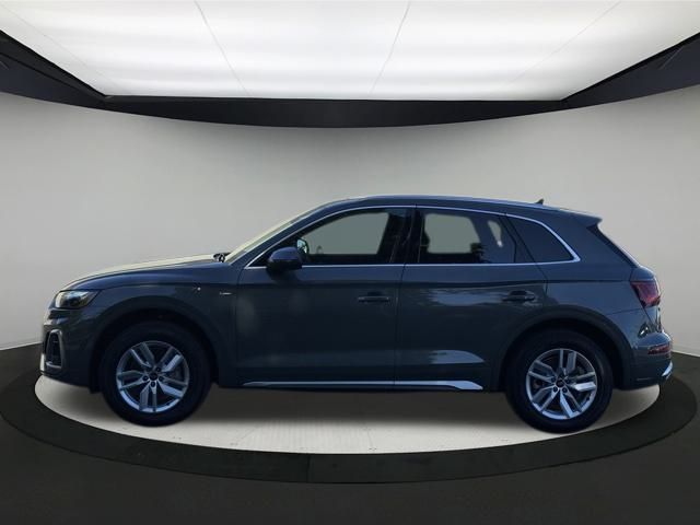 2023 Audi Q5 45 S line Premium photo 3