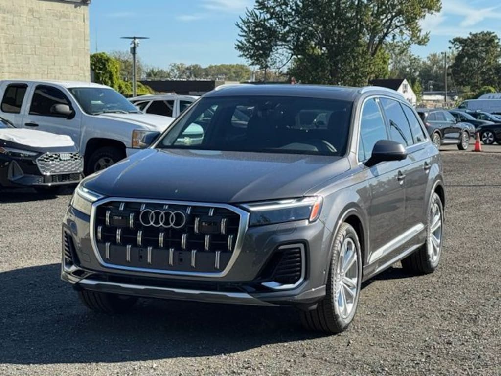 New 2026 Audi Q7 55 Premium Plus SUV