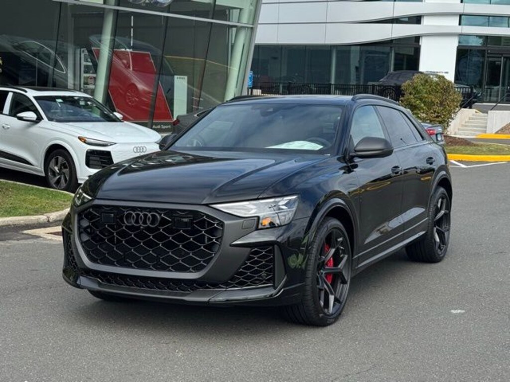 New 2025 Audi RS Q8 4.0T performance SUV