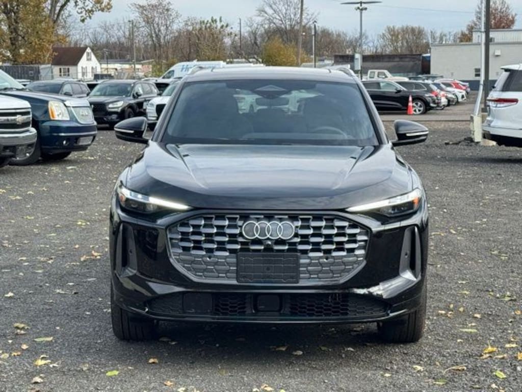 New 2025 Audi Q5 2.0T Premium Plus SUV