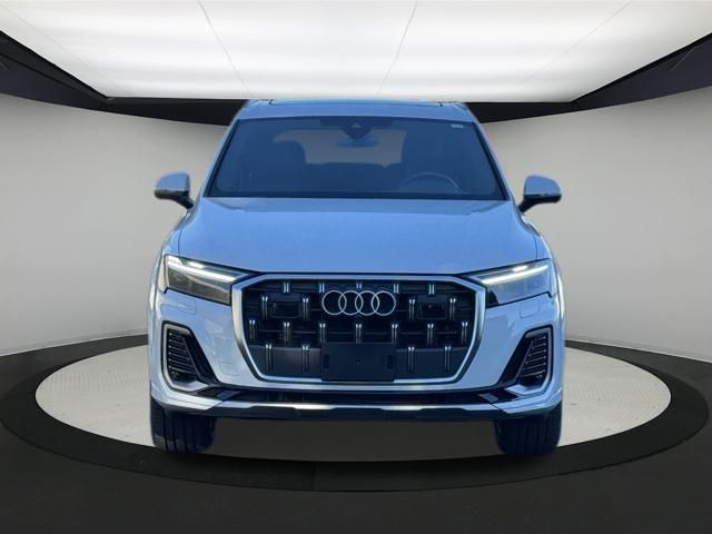 2025 Audi Q7 45 Premium photo 2