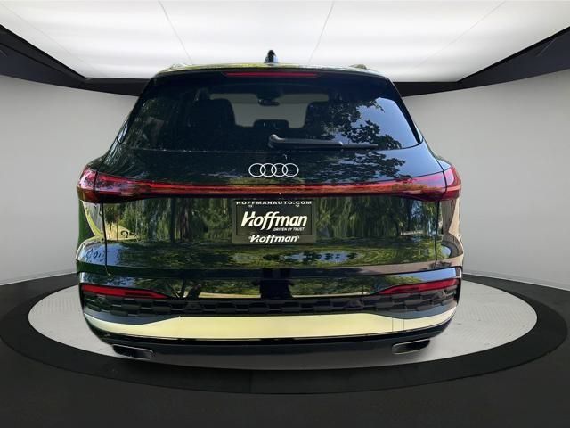 2025 Audi Q5 2.0T Premium Plus photo 2