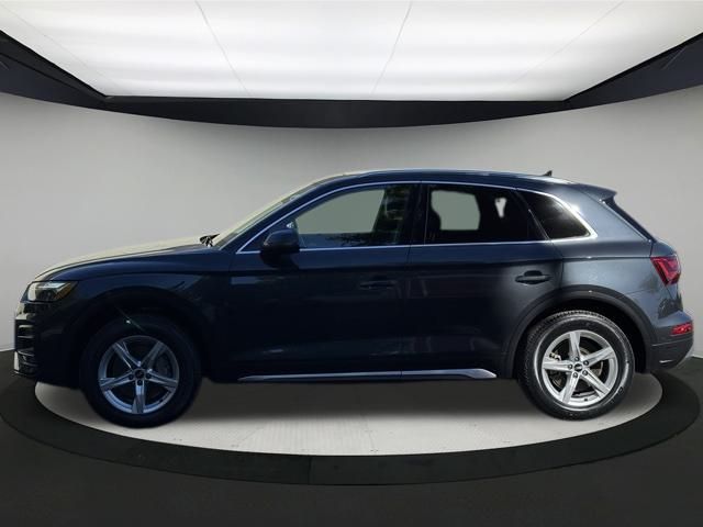 2021 Audi Q5 45 Premium photo 4