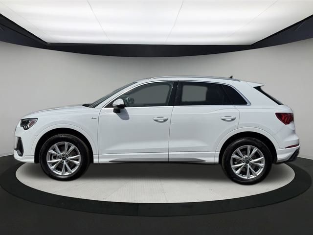 2025 Audi Q3 Premium S line photo 4