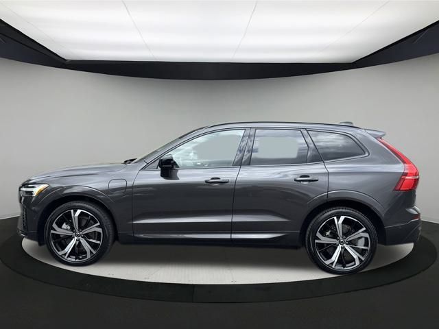2024 Volvo XC60 Recharge Hybrid Ultimate photo 4