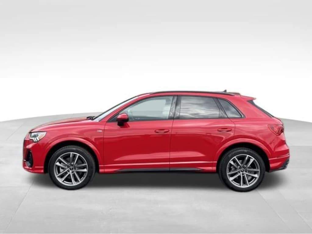 Certified 2025 Audi Q3 Premium SUV
