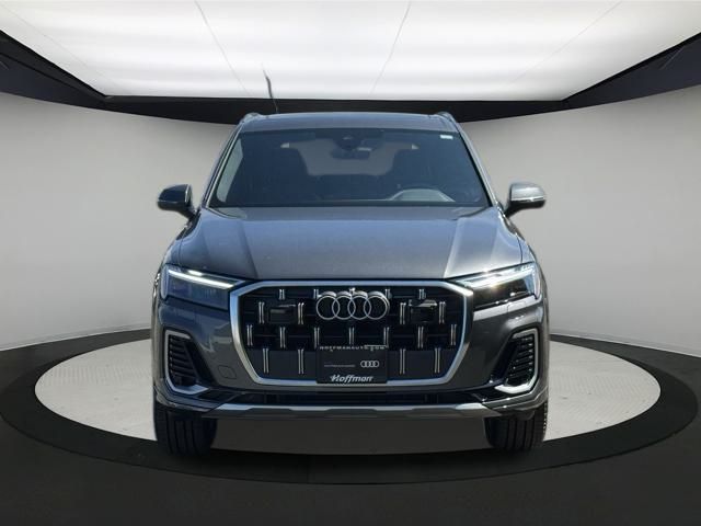 2025 Audi Q7 45 Premium photo 2