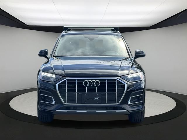 2023 Audi Q5 40 Premium Plus photo 2