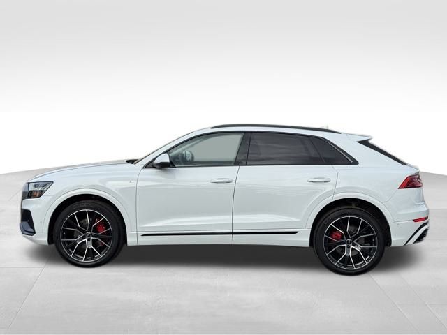 2023 Audi Q8 55 Premium Plus photo 4