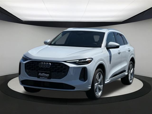 2025 Audi Q5 2.0T Premium Plus photo 3