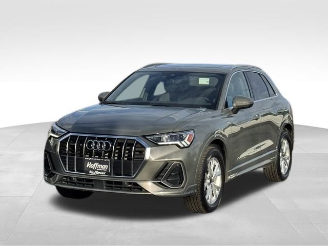 2022 Audi Q3 S line Premium Plus photo 2