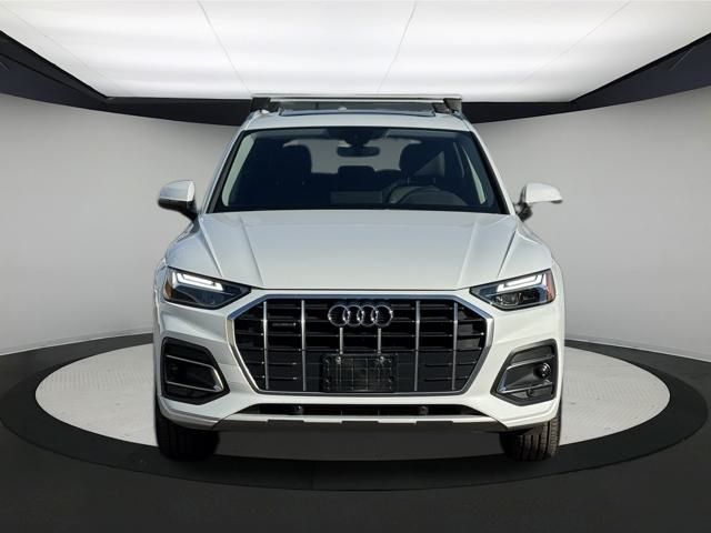 2022 Audi Q5 40 Premium photo 2