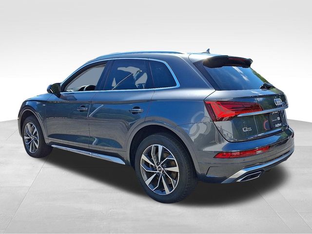 2023 Audi Q5 45 S line Premium Plus photo 2