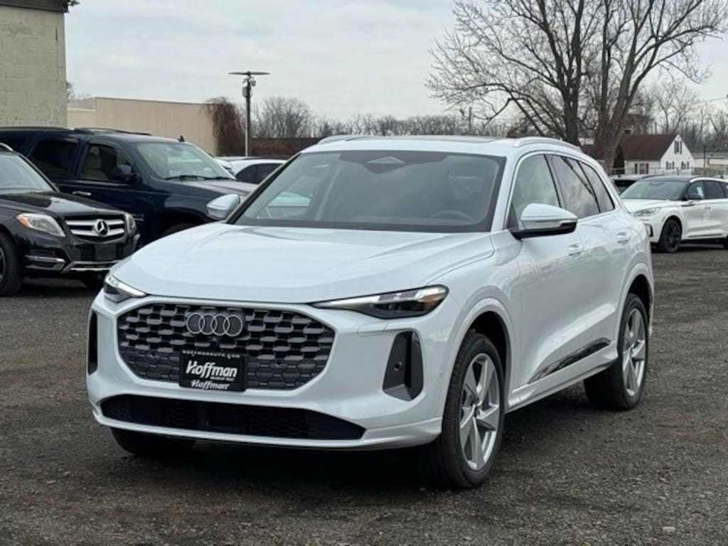 New 2025 Audi Q5 2.0T Premium SUV