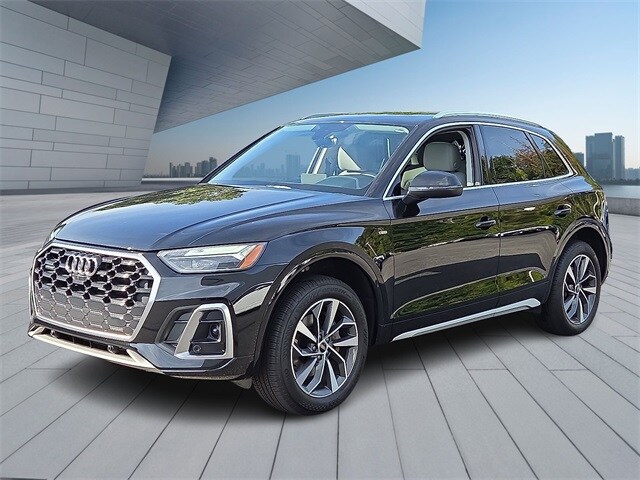 2023 Audi Q5 45 S line Premium photo 3