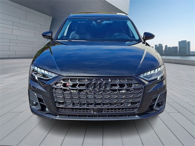 2023 Audi S8 4.0T photo 2