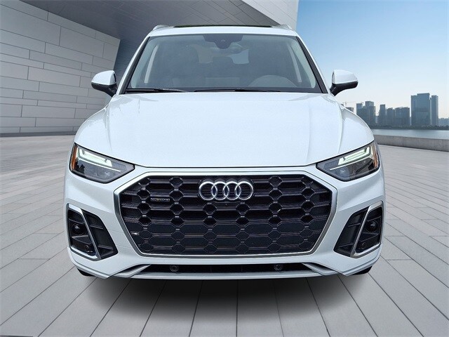 2023 Audi Q5 45 S line Premium photo 2