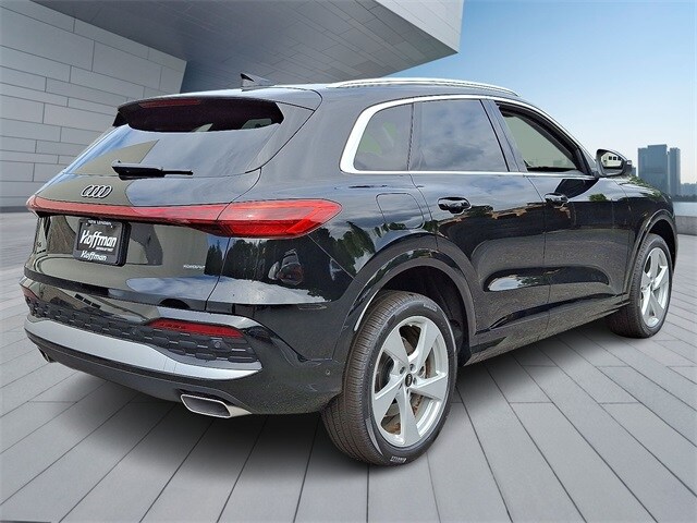 2025 Audi Q5 2.0T Premium Plus photo 4