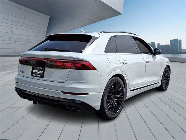 2026 Audi SQ8 Premium Plus photo 4