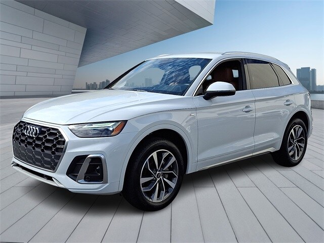 2024 Audi Q5 45 S line Premium photo 3