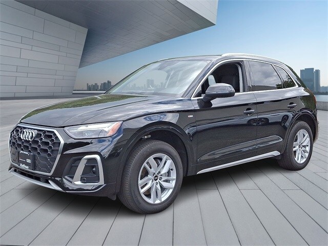 2023 Audi Q5 45 S line Premium photo 3