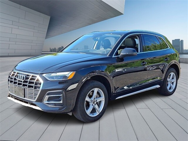 2023 Audi Q5 40 Premium photo 2